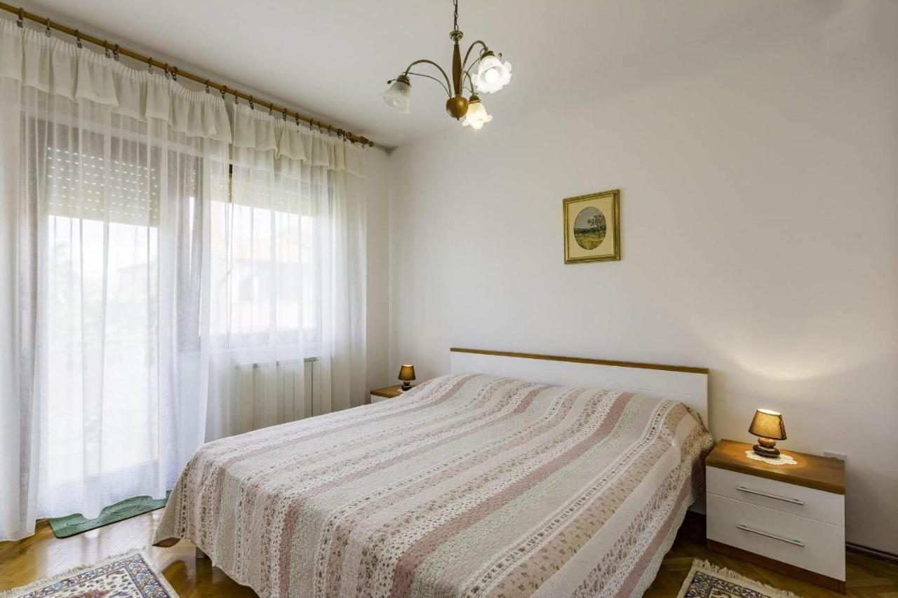 With A Parking Space - 16354 Apartman